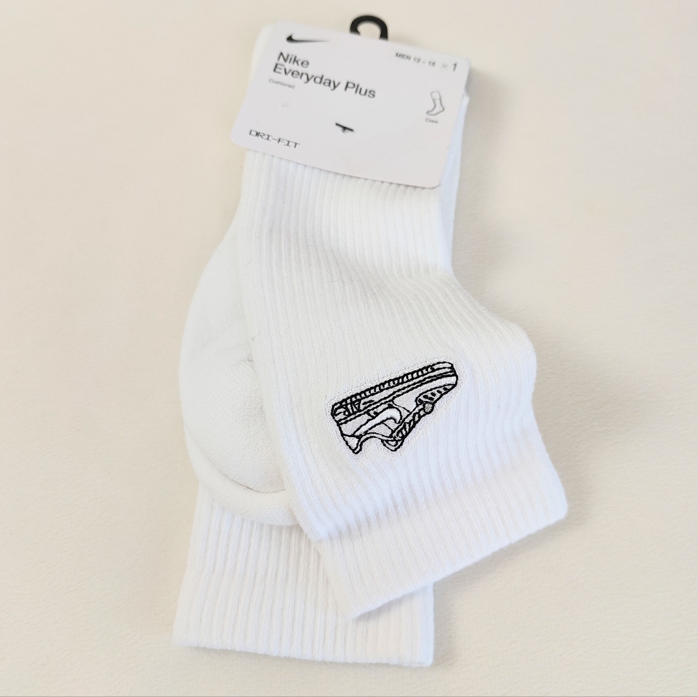 NEW! Nike Everything Embroidered Sneaker Socks Men's 12 13 14 15 White Crew Long